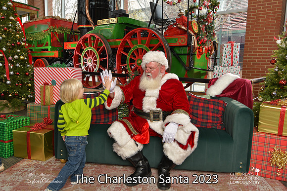 TheCharlestonSanta-12-16-23-2665