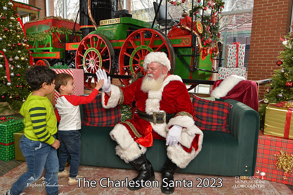 TheCharlestonSanta-12-16-23-2666