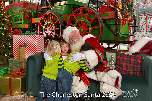 TheCharlestonSanta-12-16-23-2667