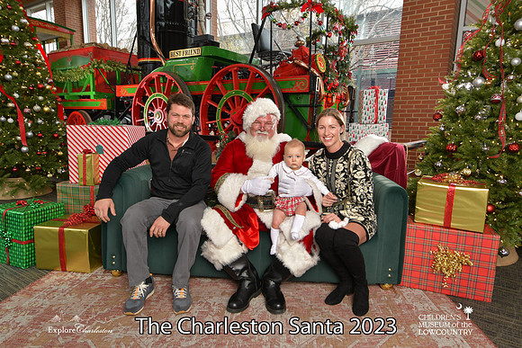 TheCharlestonSanta-12-16-23-2674