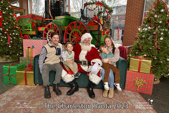 TheCharlestonSanta-12-16-23-2687