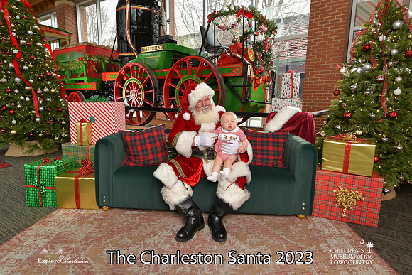 TheCharlestonSanta-12-16-23-2693