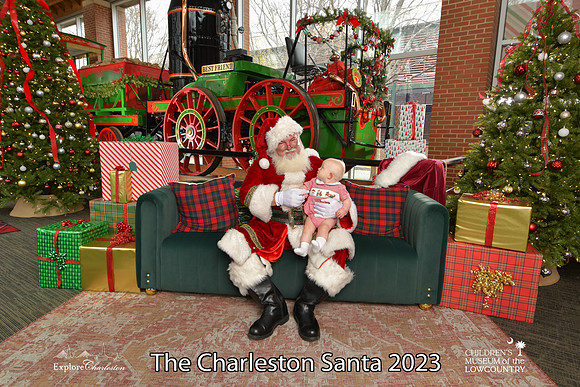 TheCharlestonSanta-12-16-23-2694