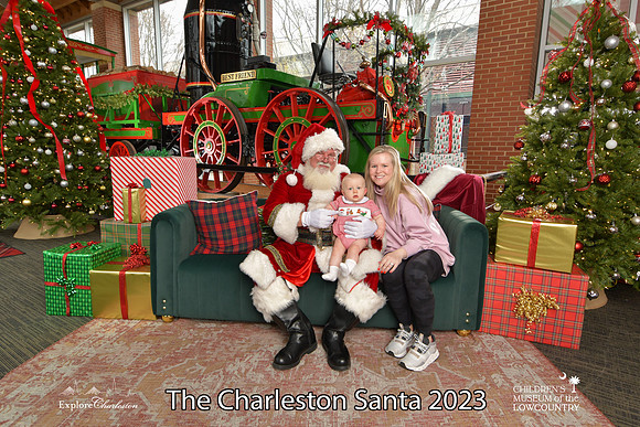 TheCharlestonSanta-12-16-23-2696