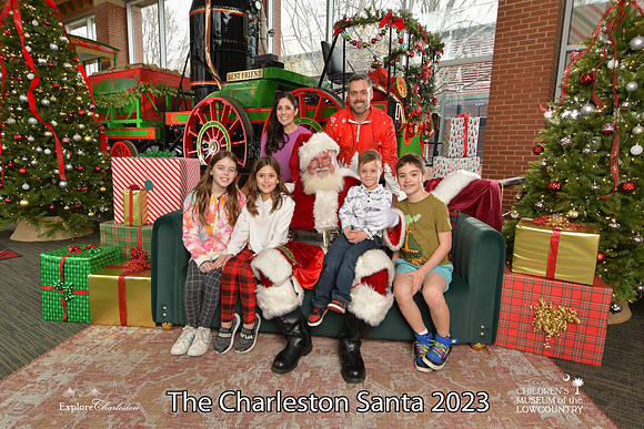 TheCharlestonSanta-12-16-23-2698