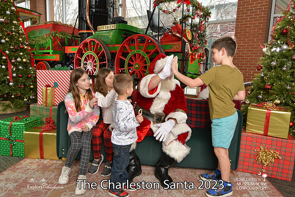 TheCharlestonSanta-12-16-23-2701