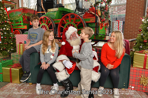 TheCharlestonSanta-12-16-23-2705
