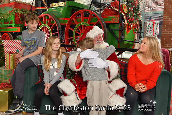 TheCharlestonSanta-12-16-23-2707