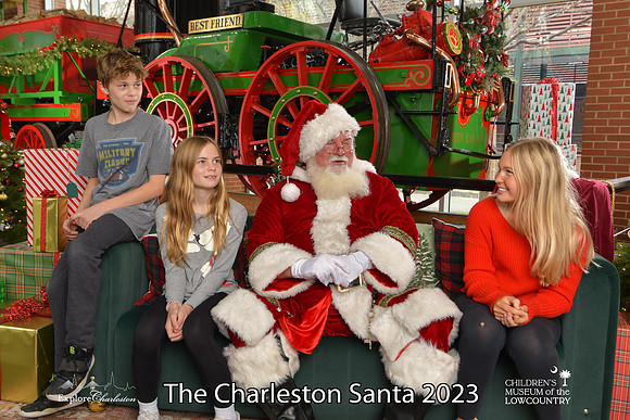 TheCharlestonSanta-12-16-23-2708