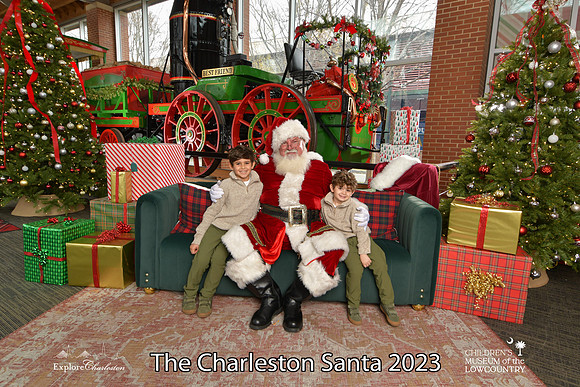 TheCharlestonSanta-12-16-23-2718