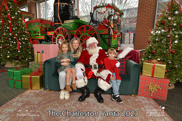 TheCharlestonSanta-12-16-23-2738