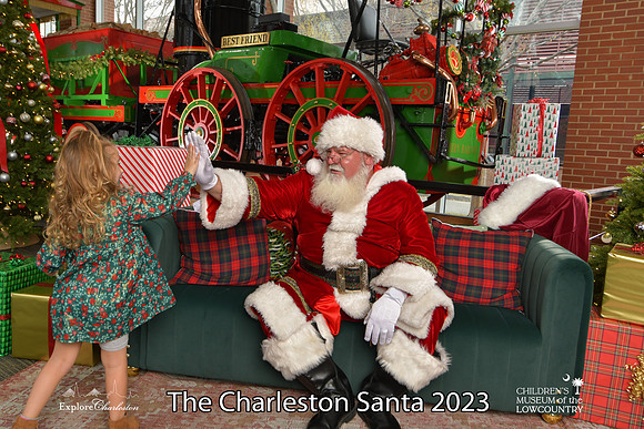TheCharlestonSanta-12-16-23-2745