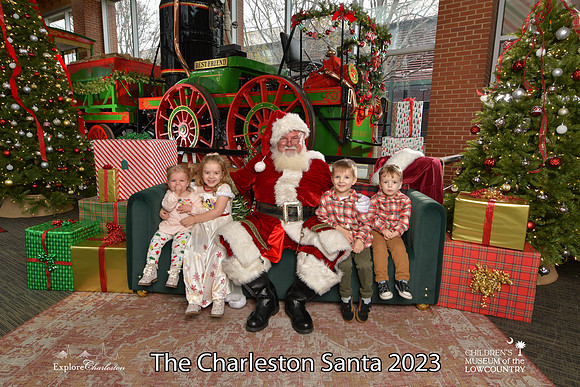 TheCharlestonSanta-12-16-23-2754