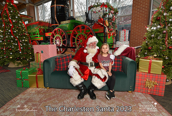 TheCharlestonSanta-12-16-23-2768