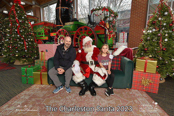 TheCharlestonSanta-12-16-23-2769