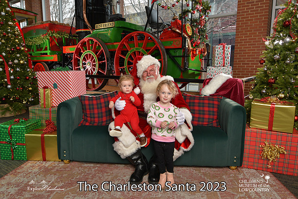 TheCharlestonSanta-12-16-23-2776