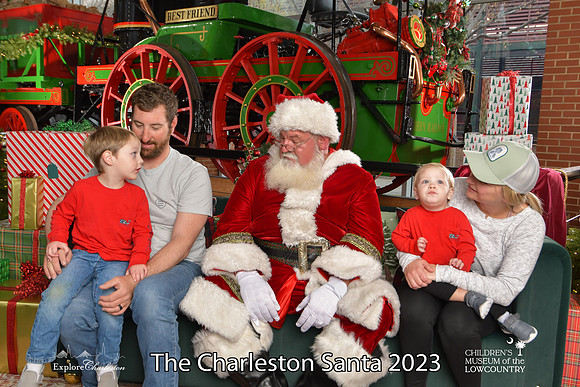 TheCharlestonSanta-12-16-23-2780