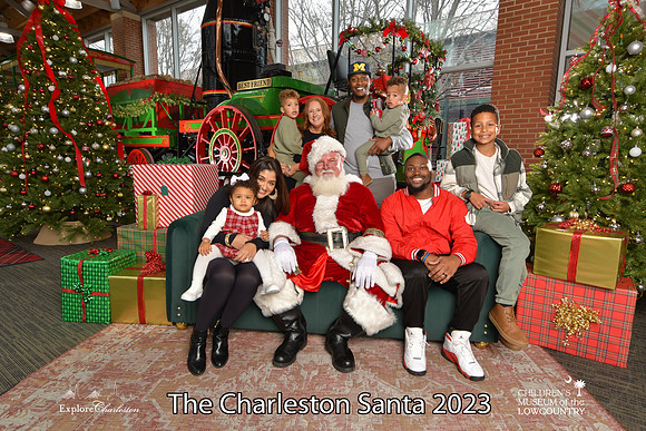 TheCharlestonSanta-12-16-23-2795