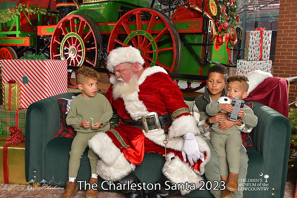 TheCharlestonSanta-12-16-23-2802