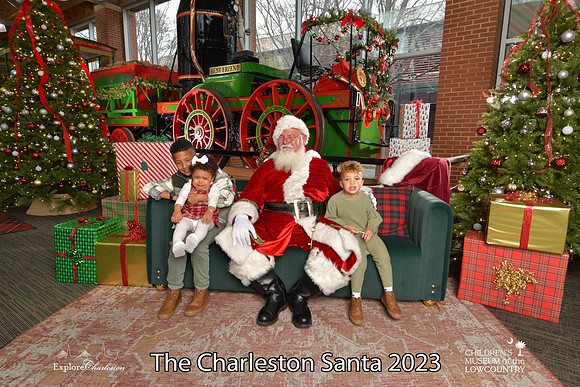 TheCharlestonSanta-12-16-23-2807