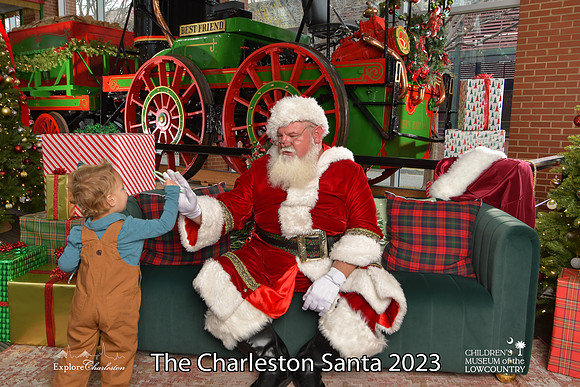 TheCharlestonSanta-12-16-23-2815