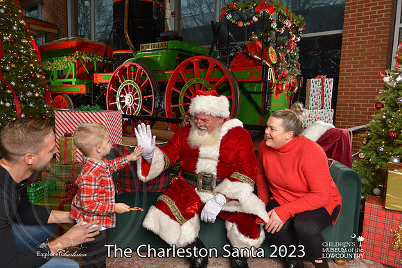 TheCharlestonSanta-12-17-23-2823