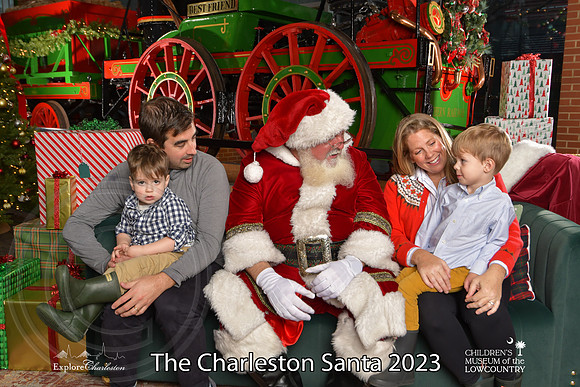 TheCharlestonSanta-12-17-23-2831
