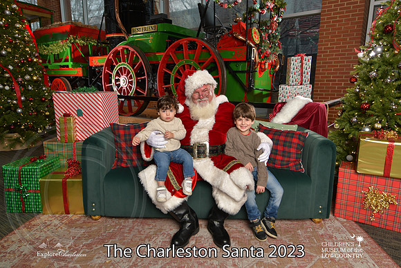 TheCharlestonSanta-12-17-23-2843
