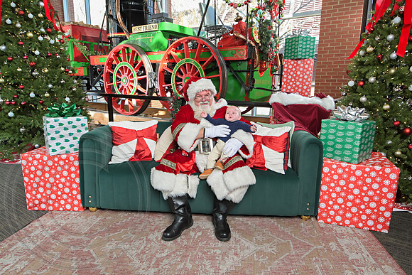 The Charleston Santa 2024-Dec15-2937