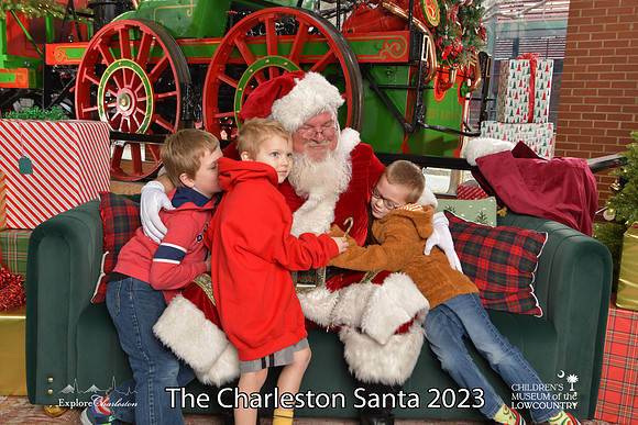 TheCharlestonSanta-12-22-23-2993