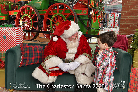 TheCharlestonSanta-12-22-23-2995