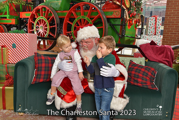 TheCharlestonSanta-12-22-23-3002