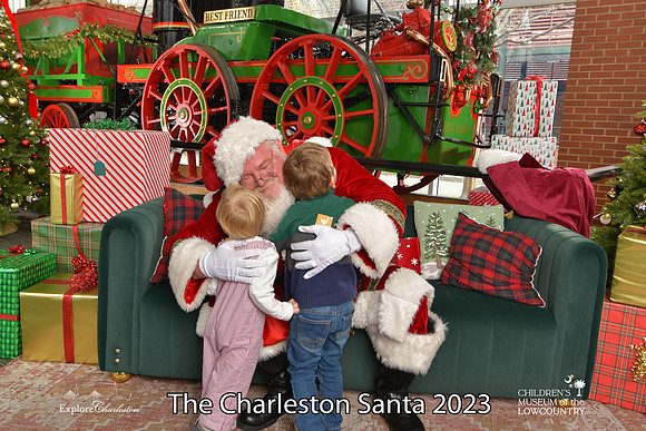 TheCharlestonSanta-12-22-23-3003