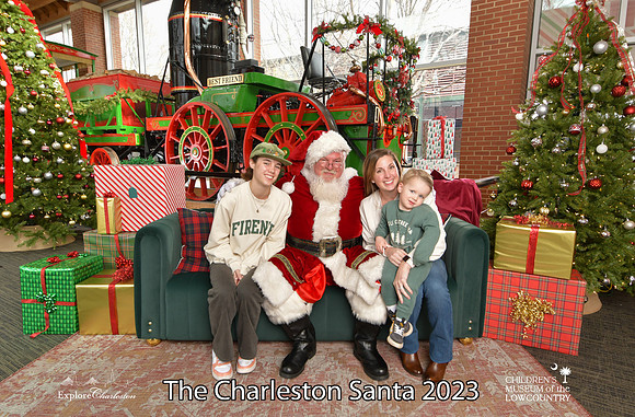TheCharlestonSanta-12-22-23-3023