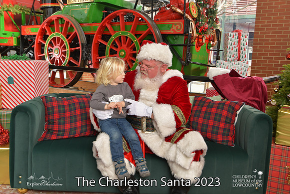 TheCharlestonSanta-12-22-23-3033
