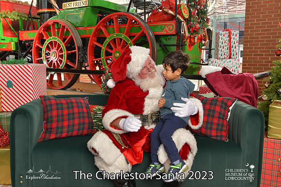TheCharlestonSanta-12-22-23-3038