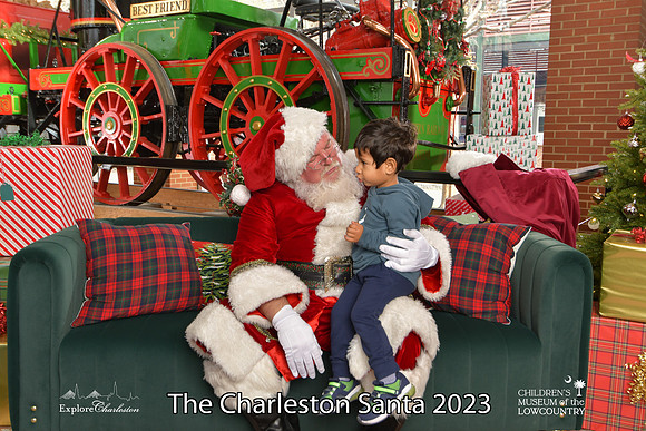 TheCharlestonSanta-12-22-23-3039