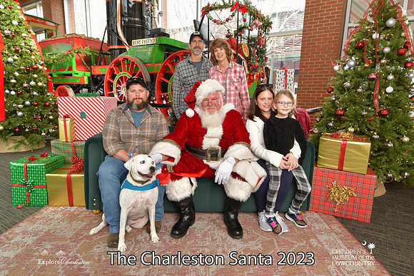 TheCharlestonSanta-12-22-23-3043