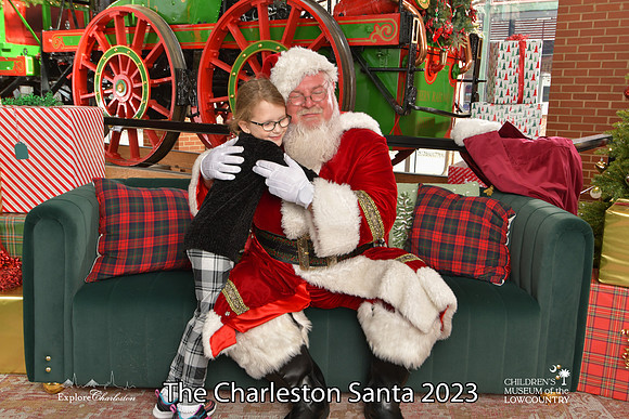 TheCharlestonSanta-12-22-23-3046