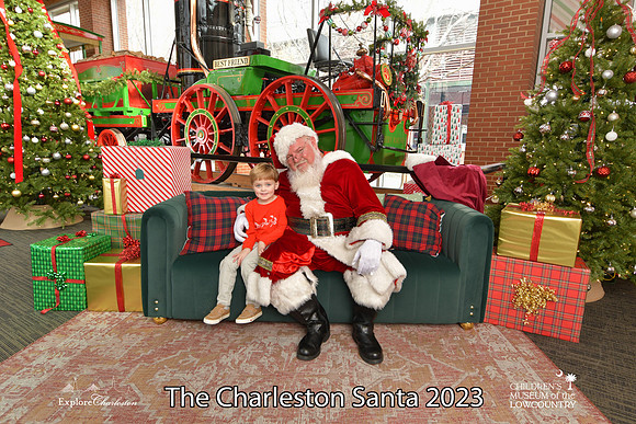 TheCharlestonSanta-12-22-23-3047