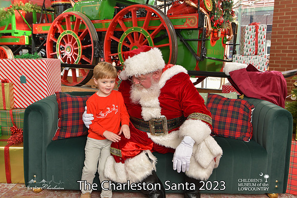 TheCharlestonSanta-12-22-23-3049