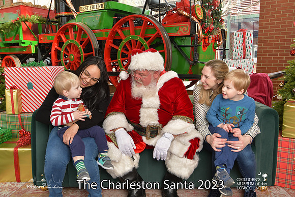 TheCharlestonSanta-12-22-23-3058