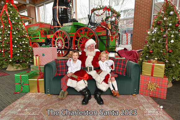 TheCharlestonSanta-12-22-23-3062