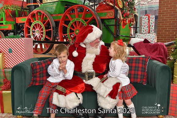 TheCharlestonSanta-12-22-23-3067