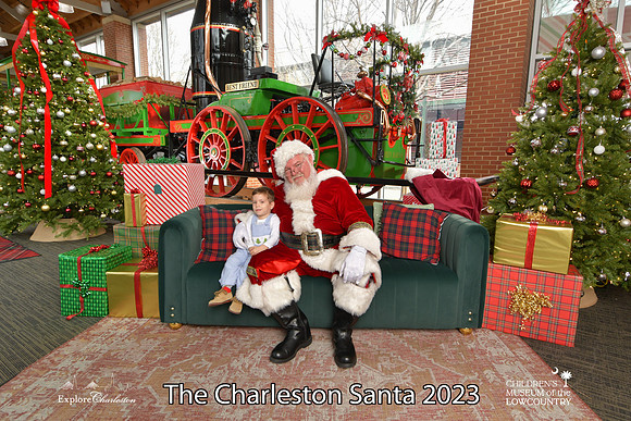 TheCharlestonSanta-12-22-23-3082