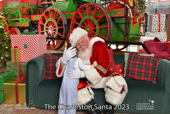 TheCharlestonSanta-12-22-23-3087