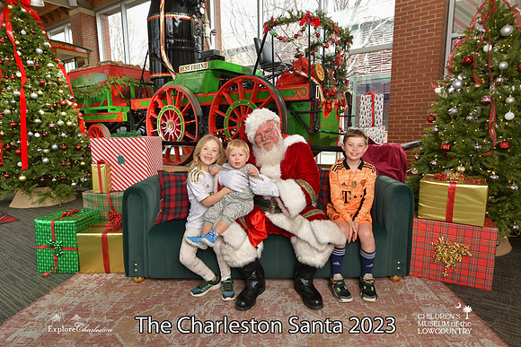 TheCharlestonSanta-12-22-23-3088
