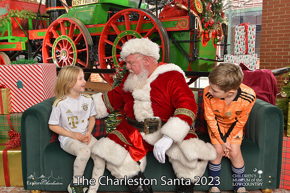 TheCharlestonSanta-12-22-23-3090