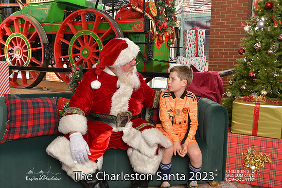 TheCharlestonSanta-12-22-23-3092