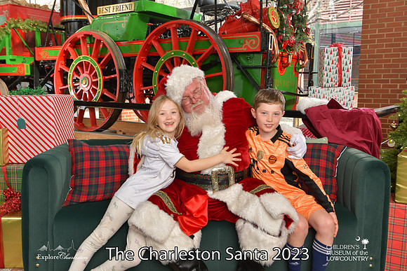 TheCharlestonSanta-12-22-23-3093